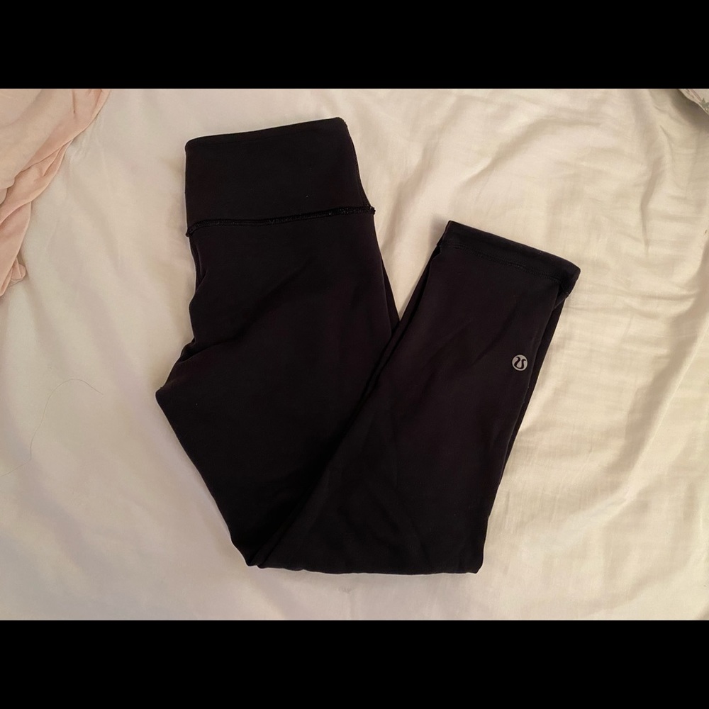 Lululemon crops